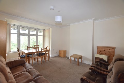 Click the photo for more details of Meridian Road, 1st and 2nd Floor Maisonette, Bristol, BS6 6EG