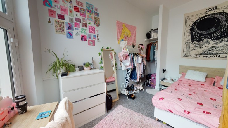 Click the photo for more details of Room 2, Hotwell Road, BS8 4SA