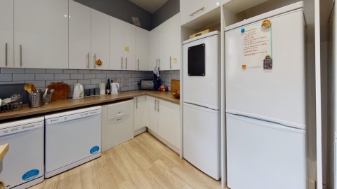 Click the photo for more details of Room 3, Hotwell Road, BS8 4SA