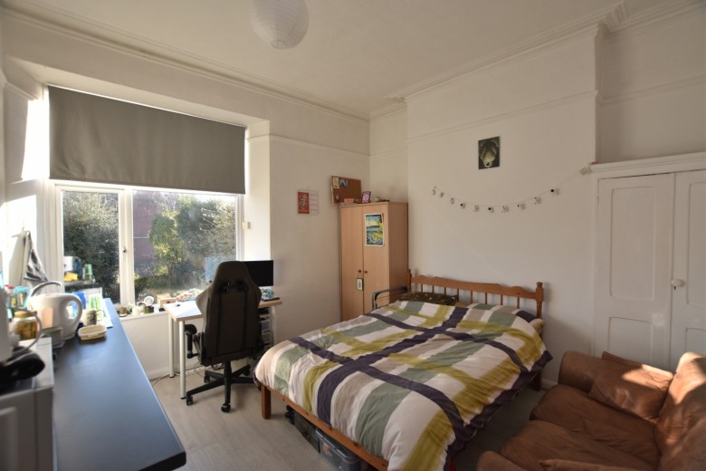 Click the photo for more details of Room 3, Whatley Road, Clifton, Bristol, BS8