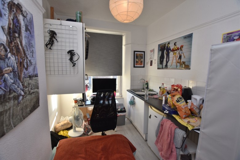 Click the photo for more details of Room 5, Whatley Road, Clifton, Bristol, BS8