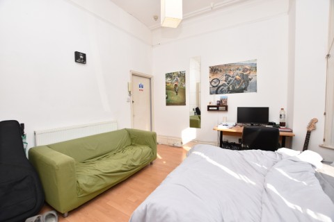 Click the photo for more details of Room 1, St Pauls Road, Lower Maisonette, Clifton, Bristol, BS8 1LT