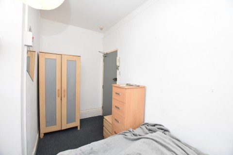 Click the photo for more details of Room 4, St Pauls Road, Lower Maisonette, Clifton, Bristol, BS8 1LT