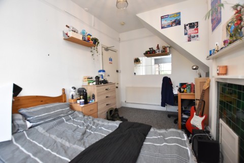 Click the photo for more details of Room 9, St Pauls Road, Lower Maisonette, Clifton, Bristol, BS8 1LT