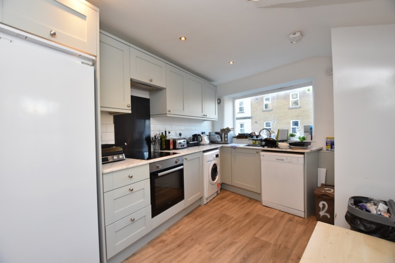 Click the photo for more details of Room 2, Berkeley Crescent, Clifton, BS8 1HA