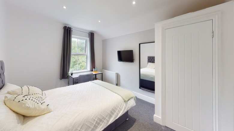Click the photo for more details of Room 3, Filton Avenue, Horfield