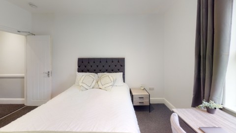 Click the photo for more details of Room 3, Filton Avenue, Horfield