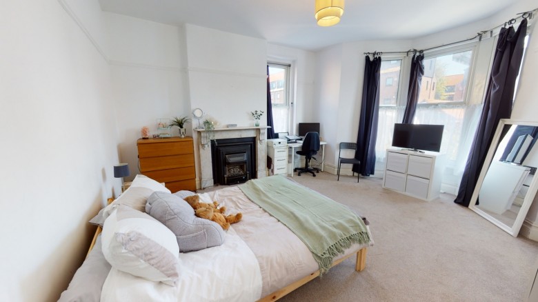 Click the photo for more details of Room 1, Christina Terrace, Hotwells