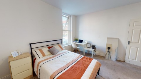 Click the photo for more details of Room 2, Christina Terrace, Hotwells