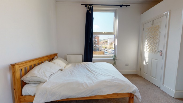 Click the photo for more details of Room 5, Christina Terrace, Hotwells