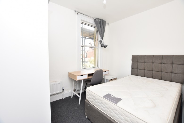 Click the photo for more details of Room 6, Oldfield Place, Bristol, BS8