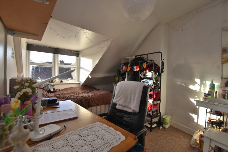 Images for Room 8, Chapel Green Lane, Redland, BS6 6UA