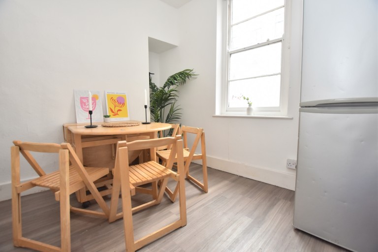 Images for Room 6, Tailors Court, Bristol, BS1 2EY