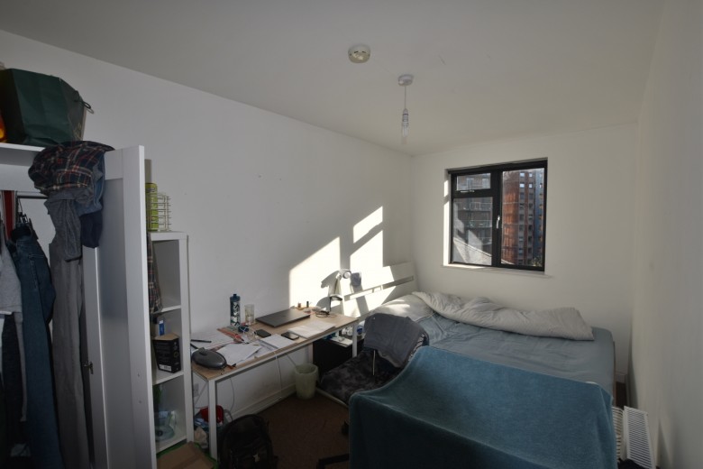 Click the photo for more details of Room 4, Johnny Ball Lane, Bristol, BS2 8DW