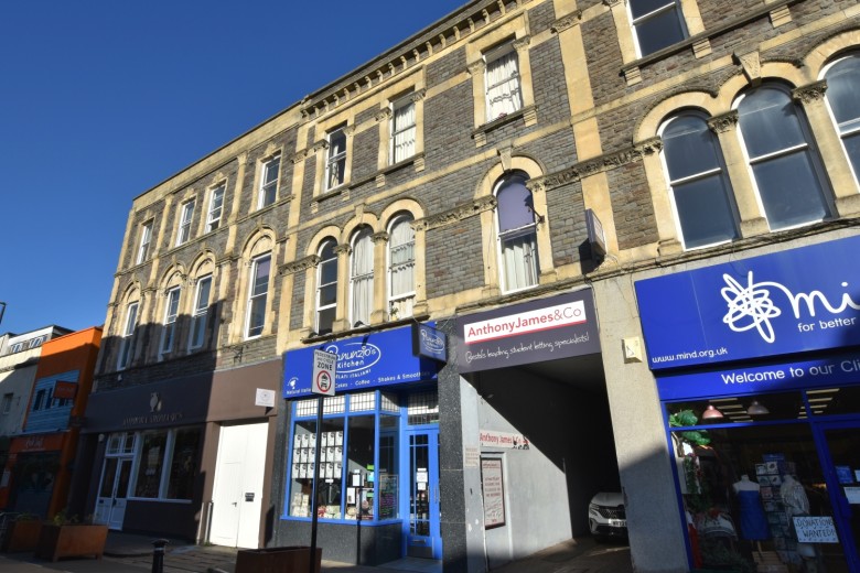 Click the photo for more details of Upper Maisonette, Cotham Hill, Bristol, BS6
