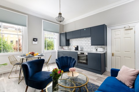 Click the photo for more details of Flat 2, Kingsdown Parade, Bristol, Avon, BS6