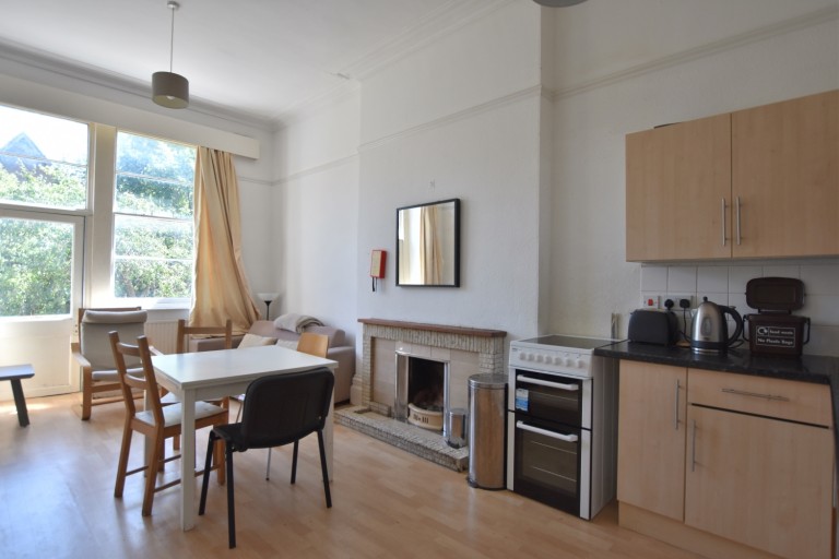 Images for Tyndalls Park Road, First Floor Flat, Clifton, Bristol, BS8 1PY