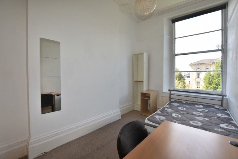 Images for Tyndalls Park Road, First Floor Flat, Clifton, Bristol, BS8 1PY