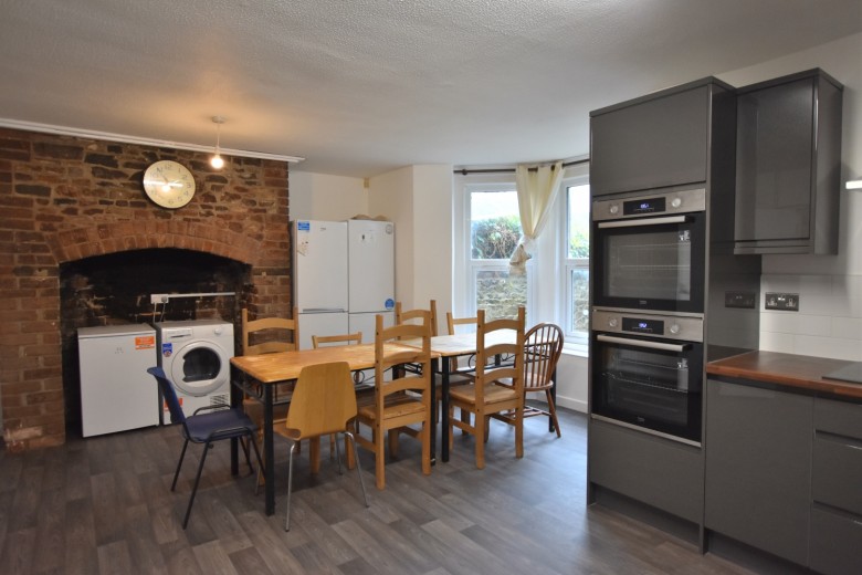 Click the photo for more details of Ravenswood Road, Redland, Bristol, BS6 6BP