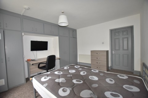 Click the photo for more details of Arlington Mansions, Flat 9, Clifton, BS8 2EH