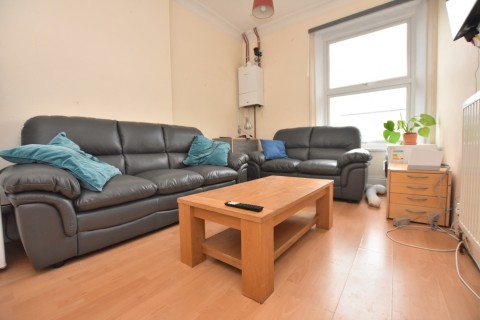 Click the photo for more details of St Pauls Road, Top Floor Flat, Clifton, Bristol, BS8 1LT