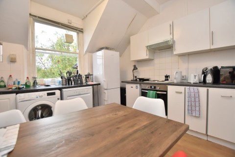 Click the photo for more details of St Pauls Road, Top Floor Flat, Clifton, Bristol, BS8 1LT