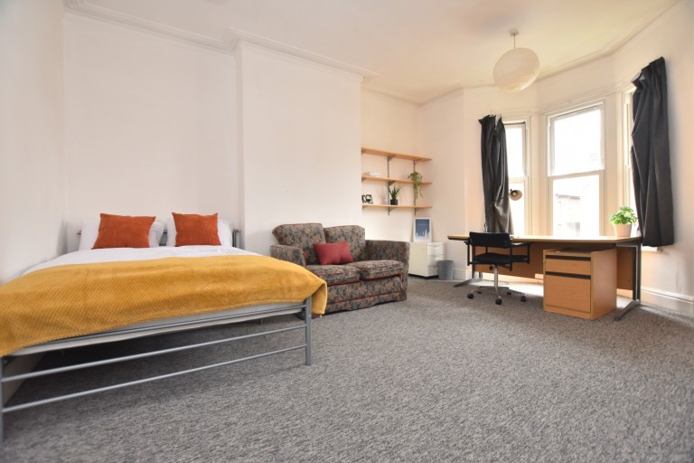 Images for Montrose Avenue, Bristol, BS6 6EH