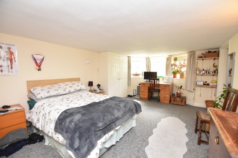 Click the photo for more details of Montrose Avenue, Redland, BS6 6HE